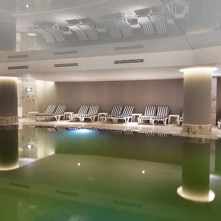 Asayra Thermal Halal & ホテル